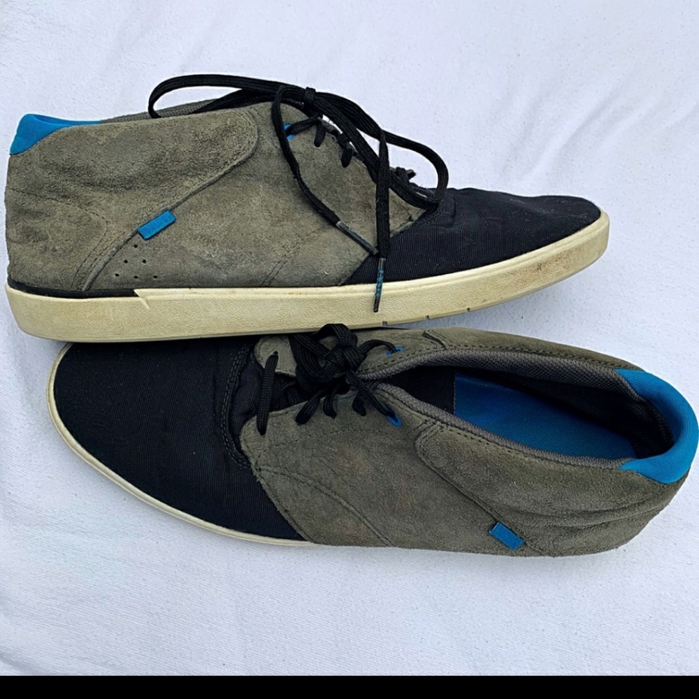 Van's Mid Top Skate Shoes